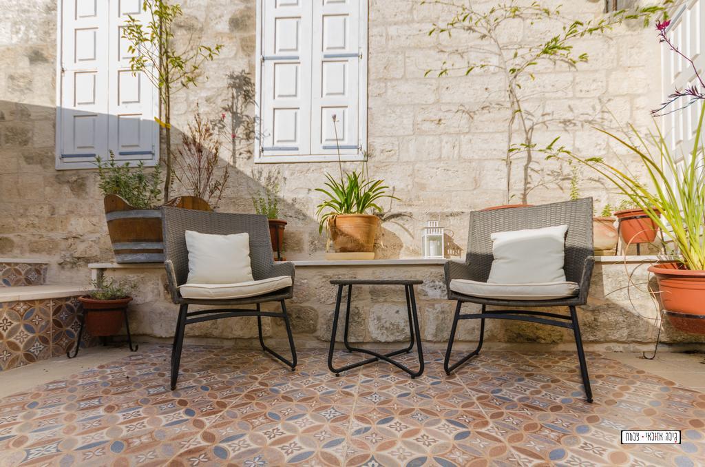 Alexandra House Otel Nasıra Dış mekan fotoğraf